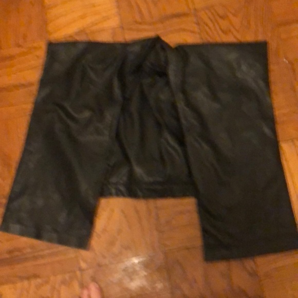 Black leather pants - Picture 5 of 8